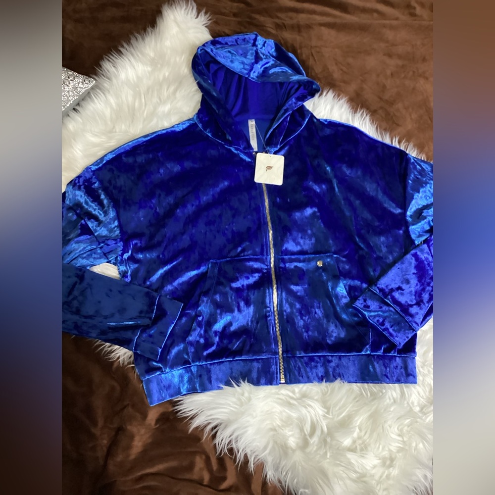 Fabletics sweater size large